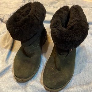 UGg Genuine Sheepskin Boots Women’s size 7